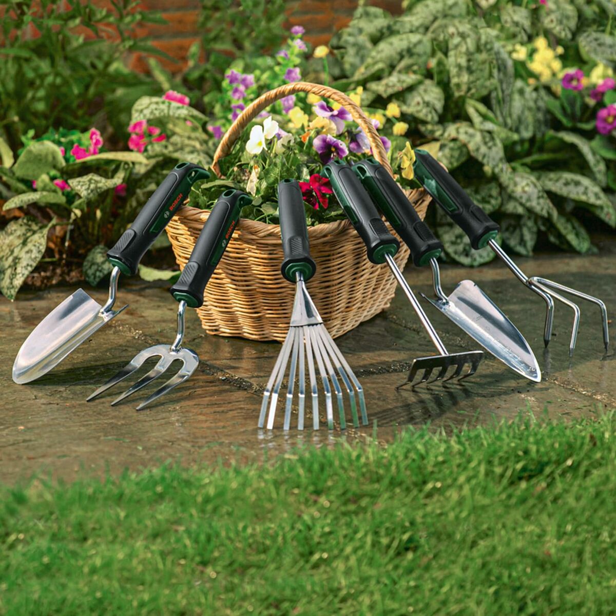 Garden rake BOSCH Green-11
