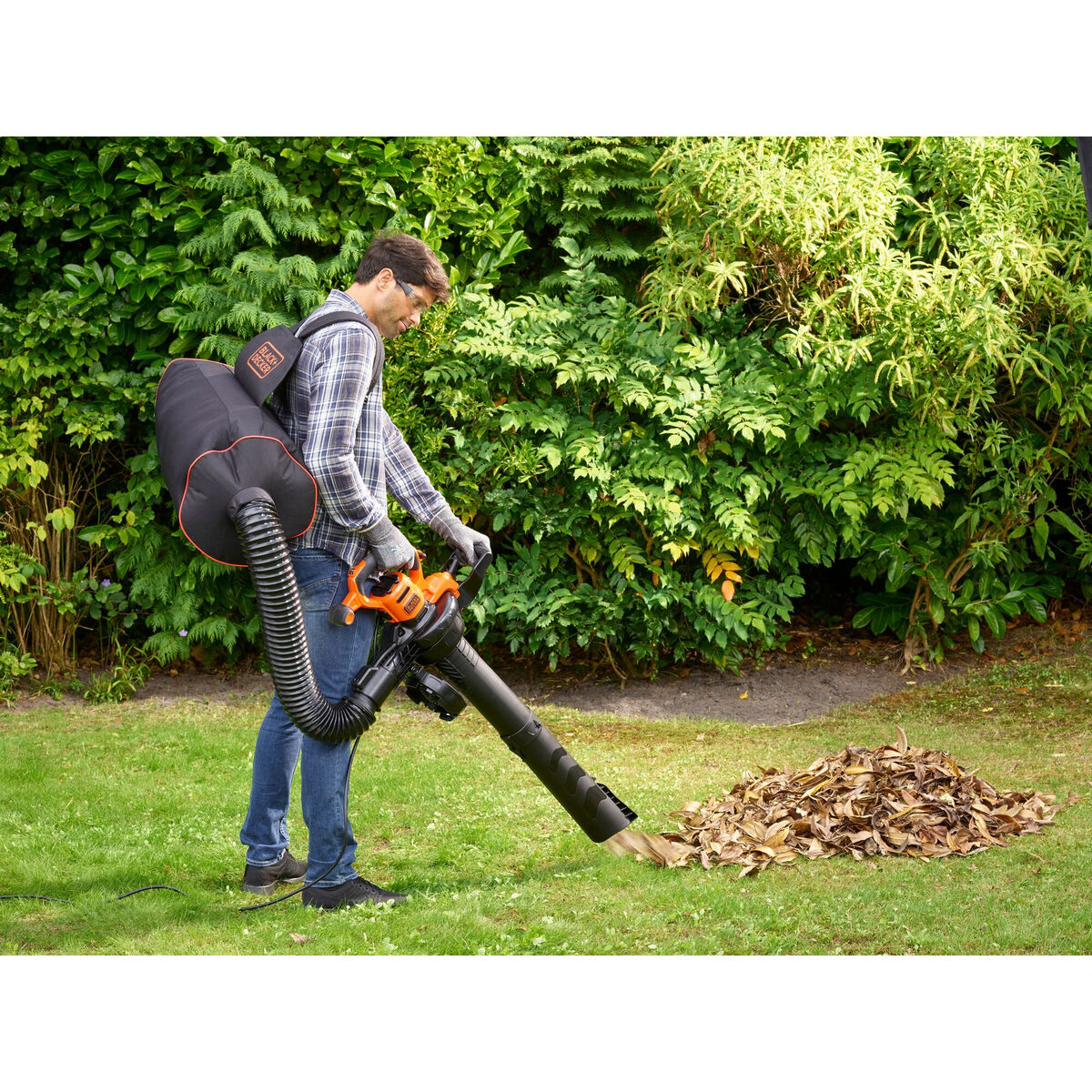 Blower Black & Decker BEBLV300-QS Garden shredder 3000 W-2
