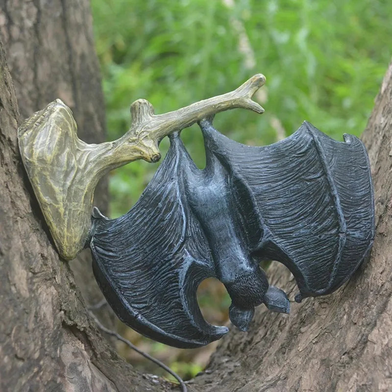 Resin Vampire Bat Statue Halloween Garden Decoration-4