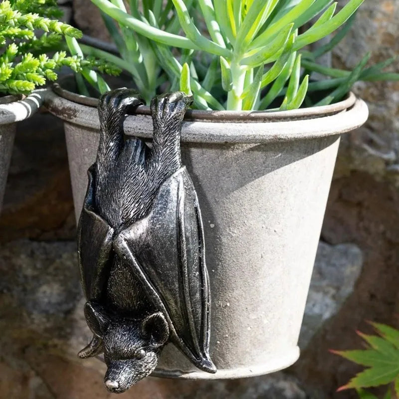 Resin Vampire Bat Statue Halloween Garden Decoration-2