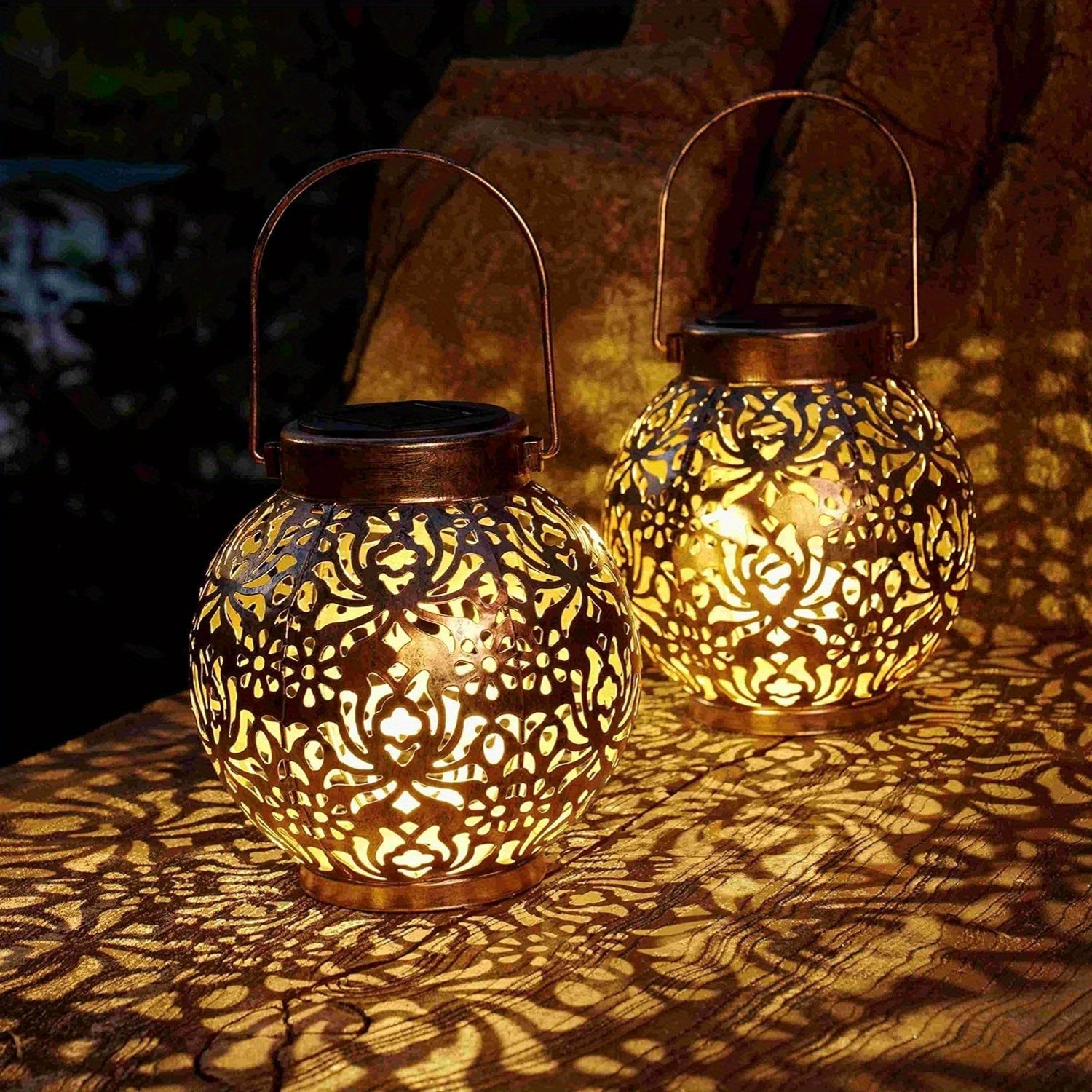 Solar Metal Lantern Outdoor Garden Decor Light-1