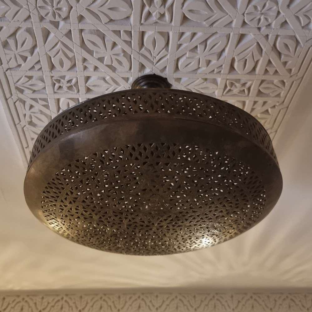 Lustre Tlat
